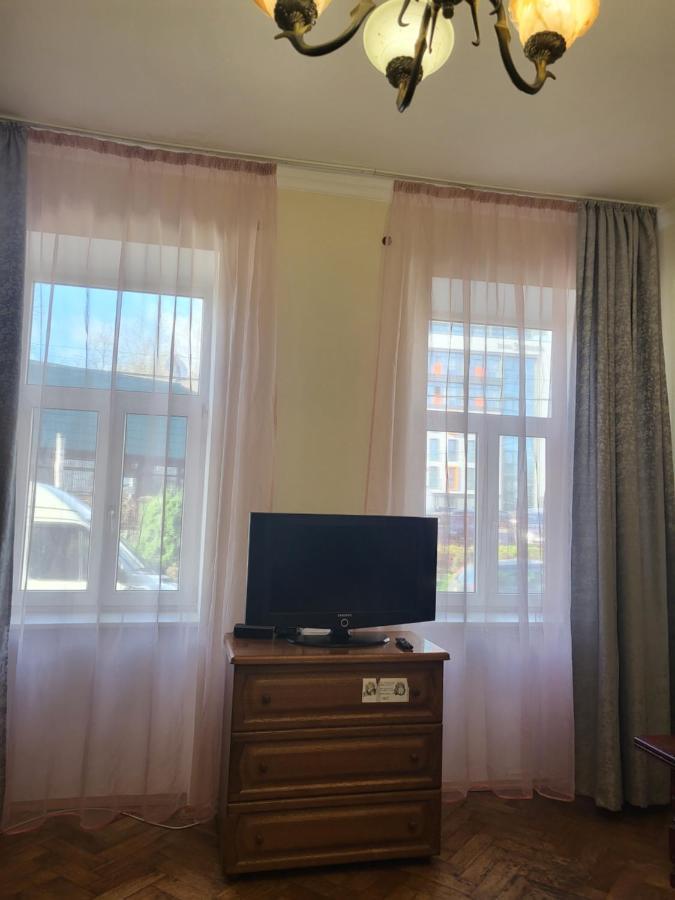 Затишна Оселя Lägenhet Lviv Exteriör bild