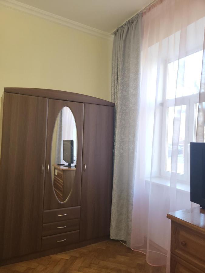 Затишна Оселя Lägenhet Lviv Exteriör bild